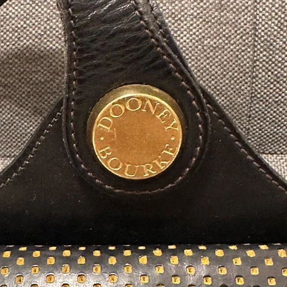 Vintage Y2K Dooney & Bourke Cabriolet black perforated leather backpack - Picture 5 of 10